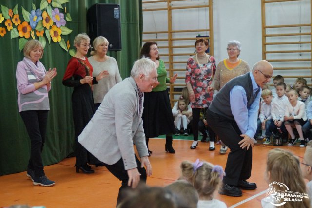 Przedstawienie z okazji Dnia Babci i Dziadka w Starym Jaworowie [Foto]