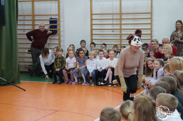 Przedstawienie z okazji Dnia Babci i Dziadka w Starym Jaworowie [Foto]