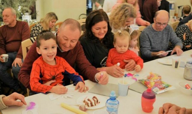 „Karnawał z Babcią i Dziadkiem” w Przedszkolu Tęcza w Międzyrzeczu [Foto]