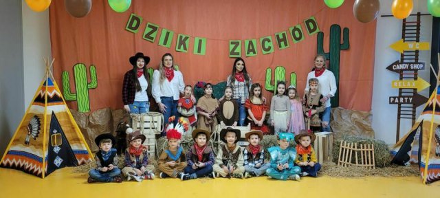 Karnawał w Przedszkolu nr 1 w Strzegomiu [Foto]