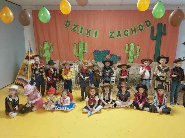 Karnawał w Przedszkolu nr 1 w Strzegomiu [Foto]