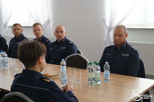 Policjanci podsumowali rok: przekraczanie prędkości, nieprawidłowe parkowanie, dzikie wysypiska