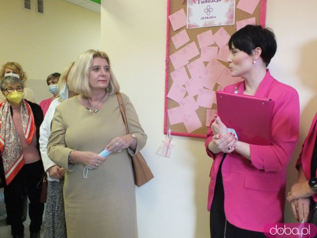 Dzwon zwycięstwa na oddziale onkologicznym świdnickiego szpitala ma dawać nadzieję chorym 