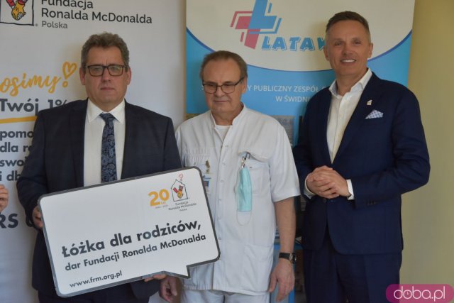 Fundacja Ronalda McDonalda przekazała siedem łóżek dla Latawca. Posłużą rodzicom przebywającym z dziećmi w placówce [Foto]