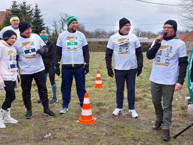 [FOTO] Pobiegli Tropem Wilczym! W Marcinowicach upamiętniono Niezłomnych 