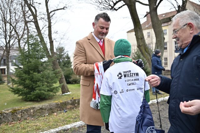 Strzegomianie pobiegli Tropem Wilczym [Foto, Wideo]