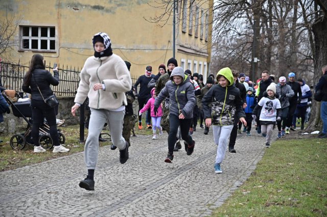 Strzegomianie pobiegli Tropem Wilczym [Foto, Wideo]