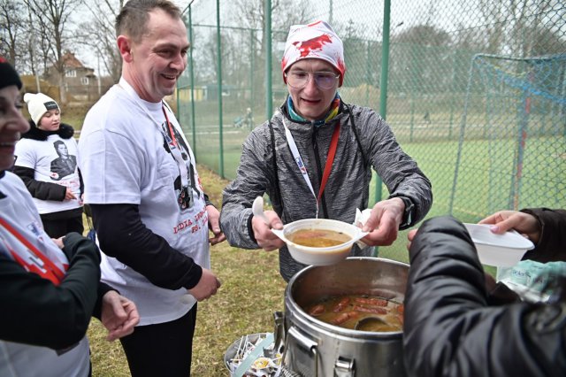 Strzegomianie pobiegli Tropem Wilczym [Foto, Wideo]