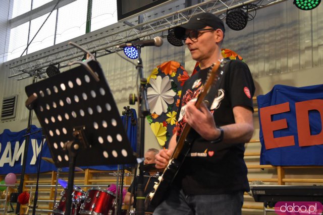 Kolejna akcja charytatywna dla Edyty Woźniak. Pomóżmy strzegomiance! [Foto, Wideo]