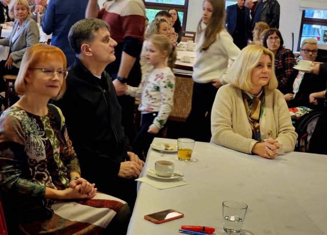 Mimo przeciwności losu realizuje swoją pasję. Za nami wystawa prac Moniki Dąbrowskiej. Pomóżmy! [Foto, Zbiórka]