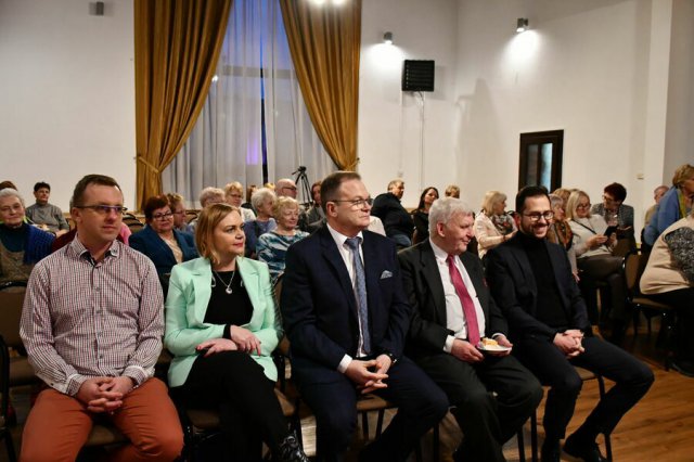 Panie świętowały w Miejskim Domu Kultury w Świebodzicach [Foto]