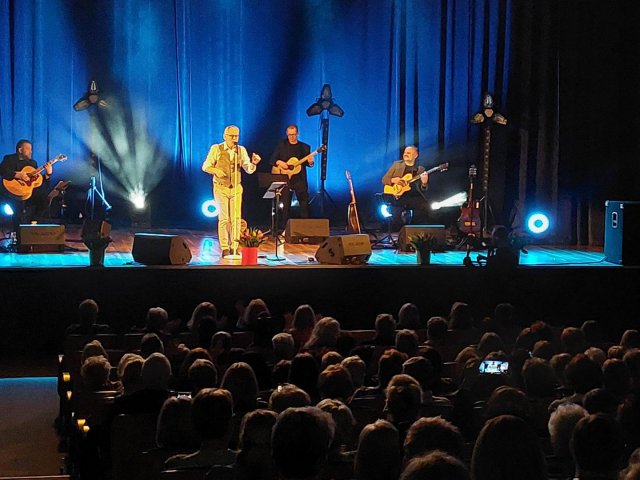 Z ukłonem dla Pań. Koncert Roberta Janowskiego na Dzień Kobiet