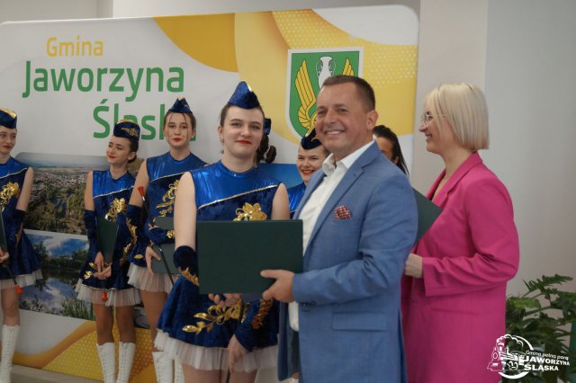 [FOTO] Stypendia sportowe i artystyczne rozdane