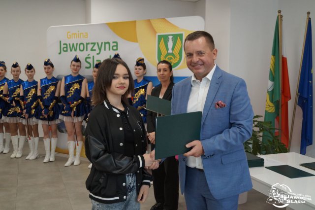 [FOTO] Stypendia sportowe i artystyczne rozdane