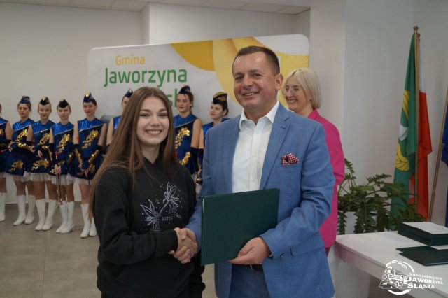 [FOTO] Stypendia sportowe i artystyczne rozdane