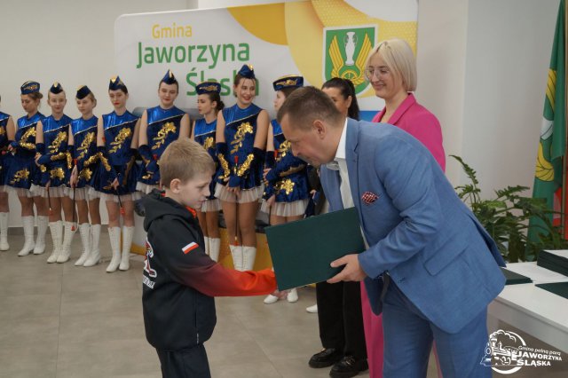 [FOTO] Stypendia sportowe i artystyczne rozdane