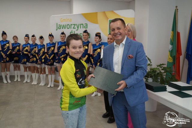 [FOTO] Stypendia sportowe i artystyczne rozdane