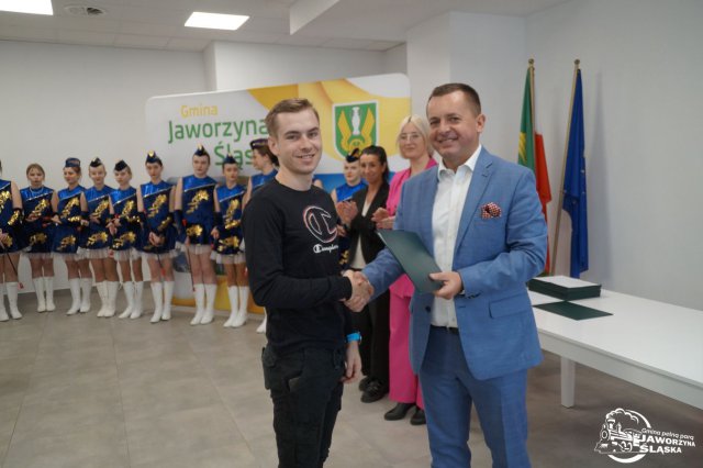 [FOTO] Stypendia sportowe i artystyczne rozdane