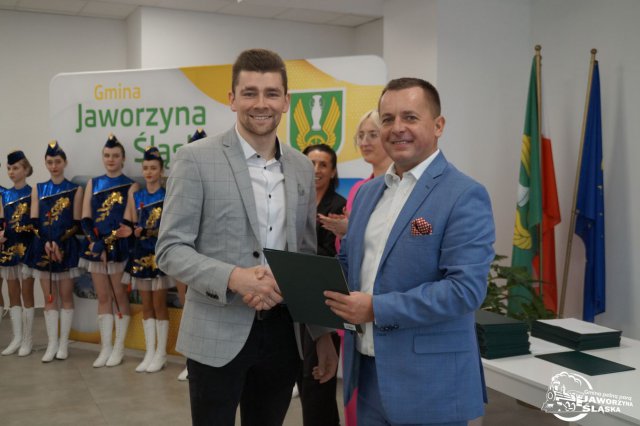 [FOTO] Stypendia sportowe i artystyczne rozdane