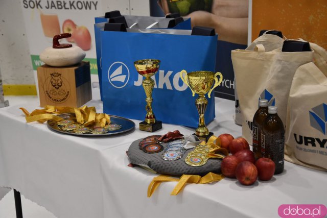 Świdnicki Turniej Curlingowy zakończony. W ostatni dzień wyłoniono zwycięzców [Foto]