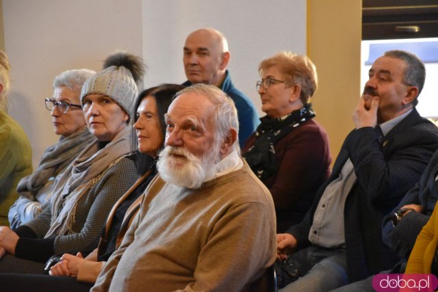 Spotkanie z politykami opozycji w Świebodzicach. Czego domagali się mieszkańcy? [Foto, Wideo]