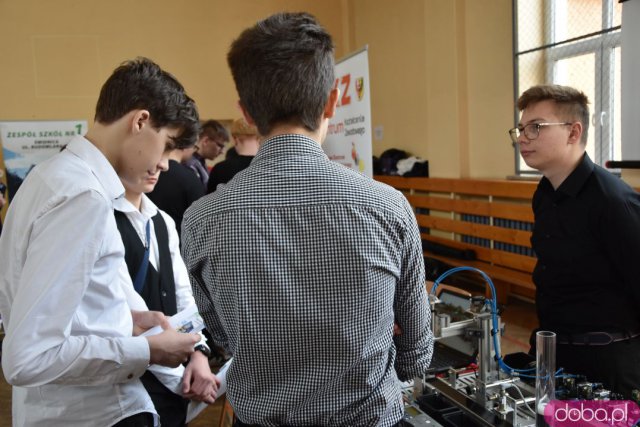 Szkoły ponadpodstawowe przedstawiły swoją ofertę na XVIII Giełdzie Edukacyjnej [Foto]