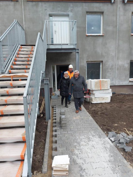 Dobiega końca budowa zespołu mieszkalnego w Strzegomiu [Foto]