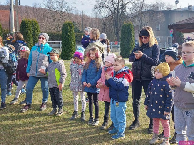 [FOTO] Pożegnali zimę i powitali wiosnę. Za nami coroczny piknik w Bystrzycy Górnej