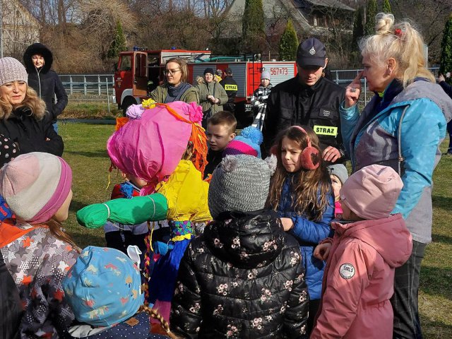 [FOTO] Pożegnali zimę i powitali wiosnę. Za nami coroczny piknik w Bystrzycy Górnej