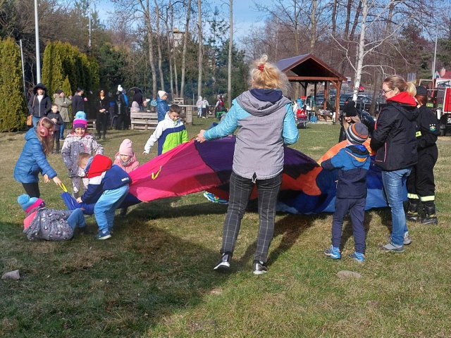 [FOTO] Pożegnali zimę i powitali wiosnę. Za nami coroczny piknik w Bystrzycy Górnej