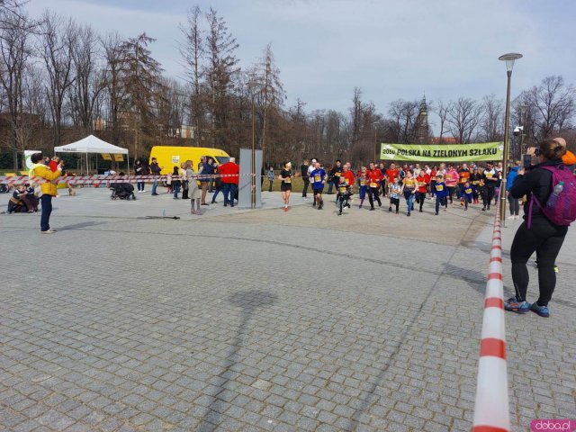 [FOTO] „Polska na zielonym szlaku”. Pobiegli w szczytnym celu