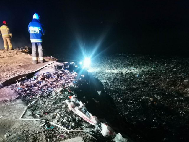 [FOTO] Pożar na wysypisku śmieci