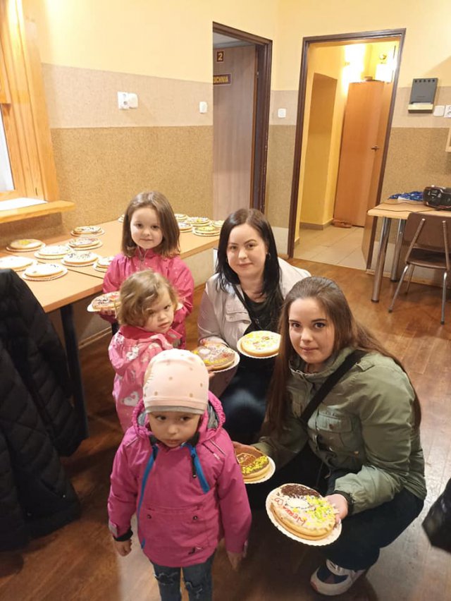 Dekorują wielkanocne mazurki, uczą się i korzystają z wiedzy gospodyń [Foto]