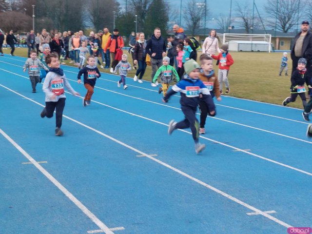 [FOTO] Wróciły Świdnickie Czwartki Lekkoatletyczne