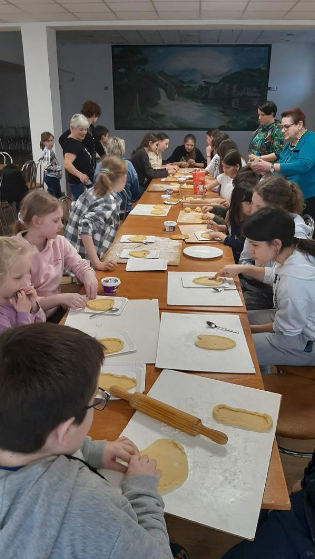 Kulinarne warsztaty zdobienia mazurków nabierają tempa [Foto]