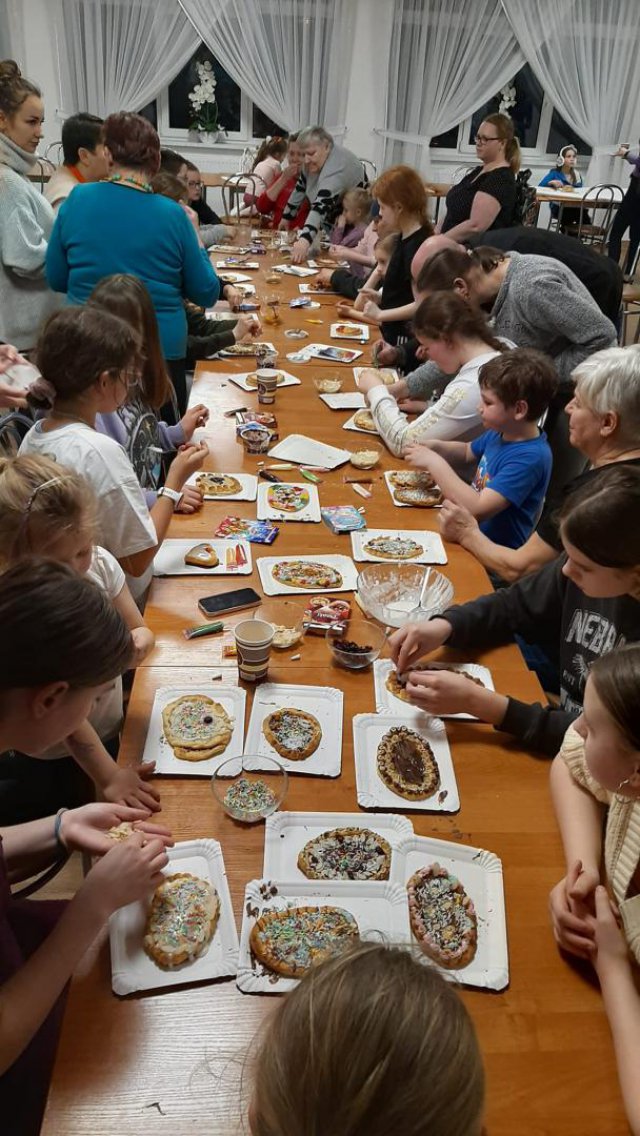 Kulinarne warsztaty zdobienia mazurków nabierają tempa [Foto]