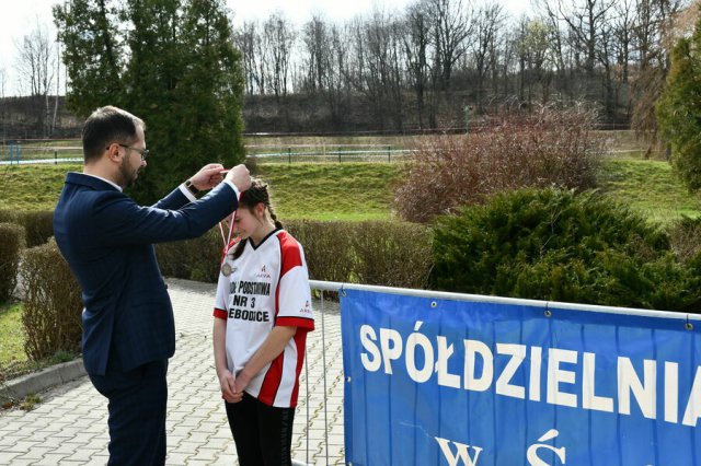 Wystartowały sztafetowe biegi przełajowe w Świebodzicach [Foto]