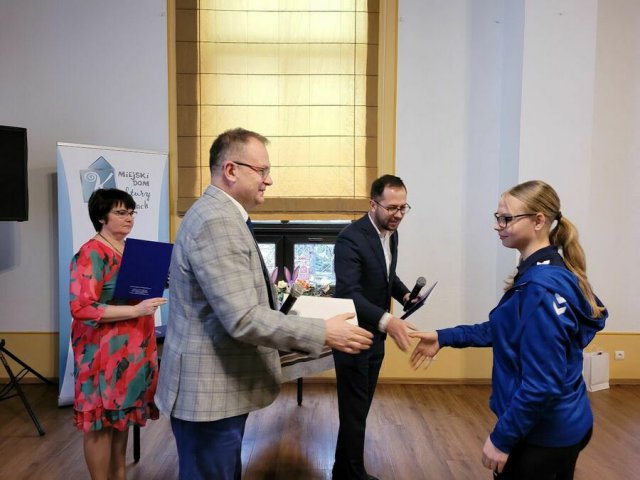 [FOTO] Gala przyznania stypendiów i nagród 
