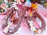 [FOTO] Na świąteczny stół pisanki stroiki i baranki. Trwa Kiermasz Wielkanocny w PSONI