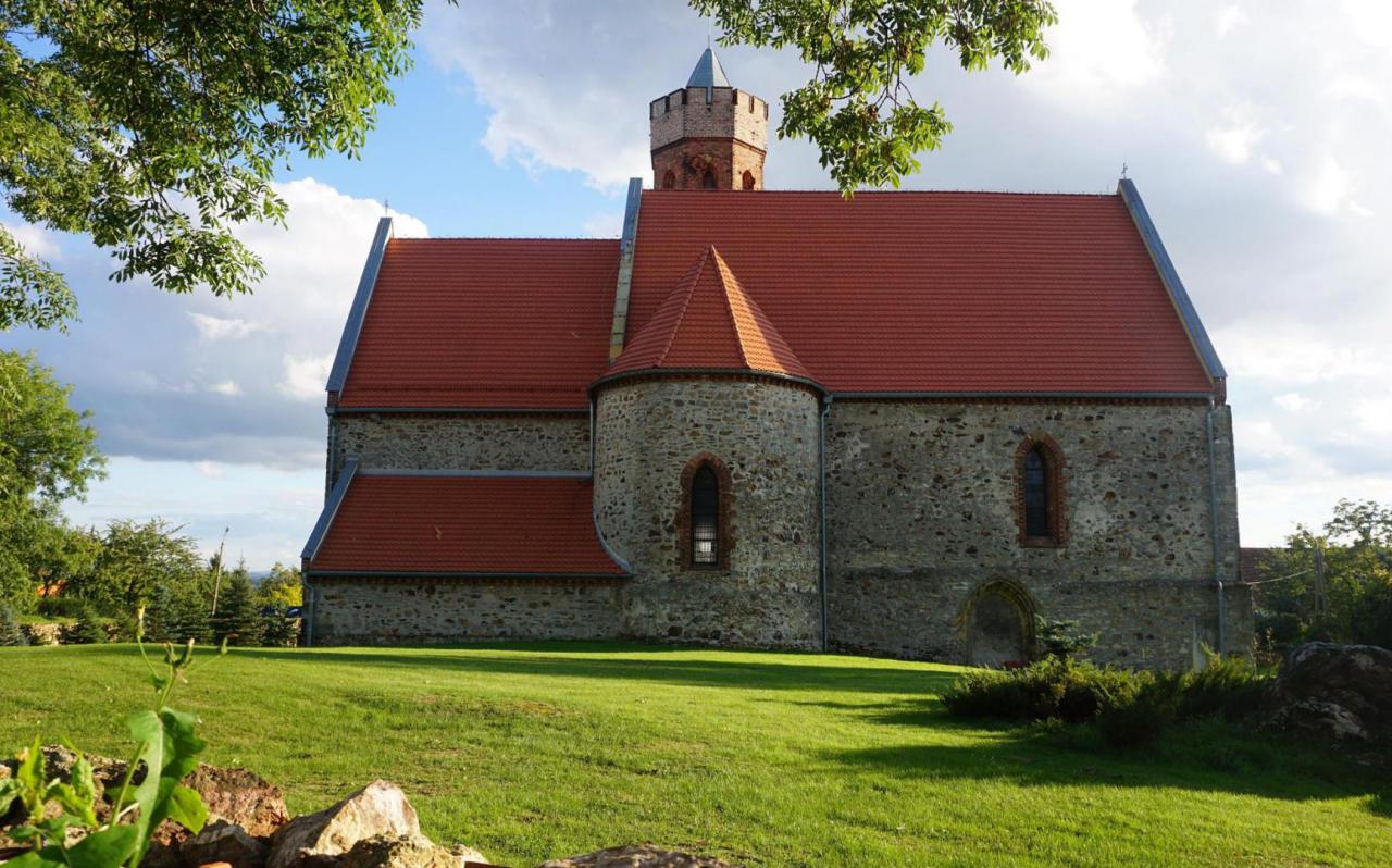 Żarów otrzymał dotacje na renowację zabytków. Których obiektów dotyczy dofinansowanie? [Foto, Szczegóły]