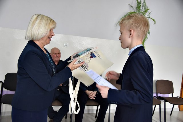 Mistrzowie ortografii nagrodzeni. Za nami Gminny Finał Konkursu Ortograficznego w Pszennie [Foto]