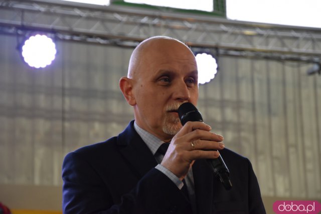 Stroiki, koszyczki, palmy, tradycyjne potrawy, występy artystyczne i wiele innych. Jarmark Wielkanocny zawitał do Strzegomia [Foto]