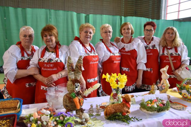 Stoły wypełnione po brzegi, piękne ozdoby, konkursy i występy. Za nami Jarmark Wielkanocny w Żarowie [Foto]