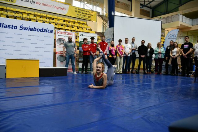 Szczęśliwa trzynastka: Za nami XIII edycja Ogólnopolskich Zawodów Pływackich w Sprincie o Puchar Klubu Kibica Rekin Świebodzice [Foto]