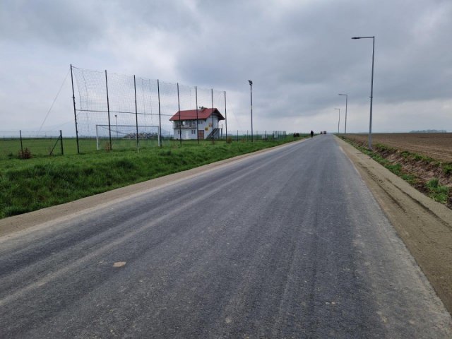 Trwają prace remontowe na drogach powiatowych [Foto]