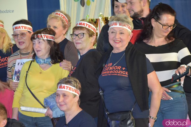 Ależ to było spotkanie! Mieszkańcy Świebodzic hucznie przywitali utytułowanych kulturystów [Foto, Wideo]