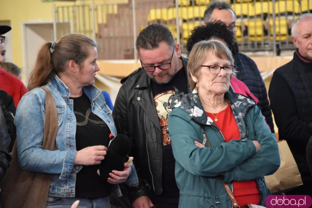 Ależ to było spotkanie! Mieszkańcy Świebodzic hucznie przywitali utytułowanych kulturystów [Foto, Wideo]