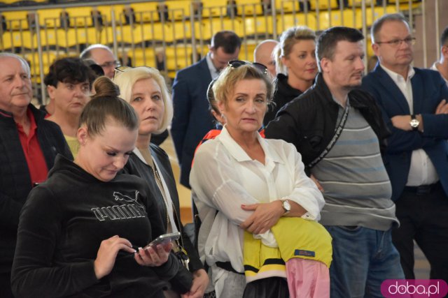 Ależ to było spotkanie! Mieszkańcy Świebodzic hucznie przywitali utytułowanych kulturystów [Foto, Wideo]