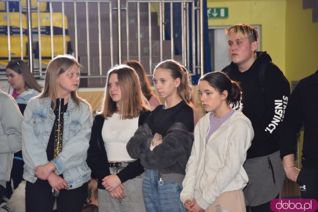 Ależ to było spotkanie! Mieszkańcy Świebodzic hucznie przywitali utytułowanych kulturystów [Foto, Wideo]