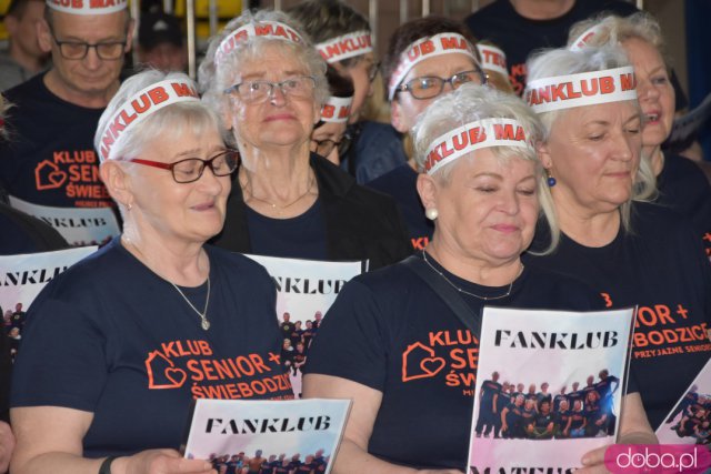 Ależ to było spotkanie! Mieszkańcy Świebodzic hucznie przywitali utytułowanych kulturystów [Foto, Wideo]